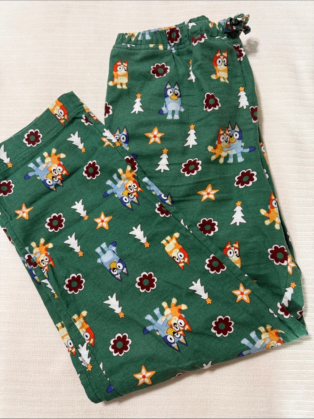 Women’s Green Printed Pajama Pants with Character Motif
